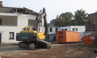 Hanau, ehem. Spedition mit Lagerhalle, Bürogebäude, Gaststätte, Tankstelle